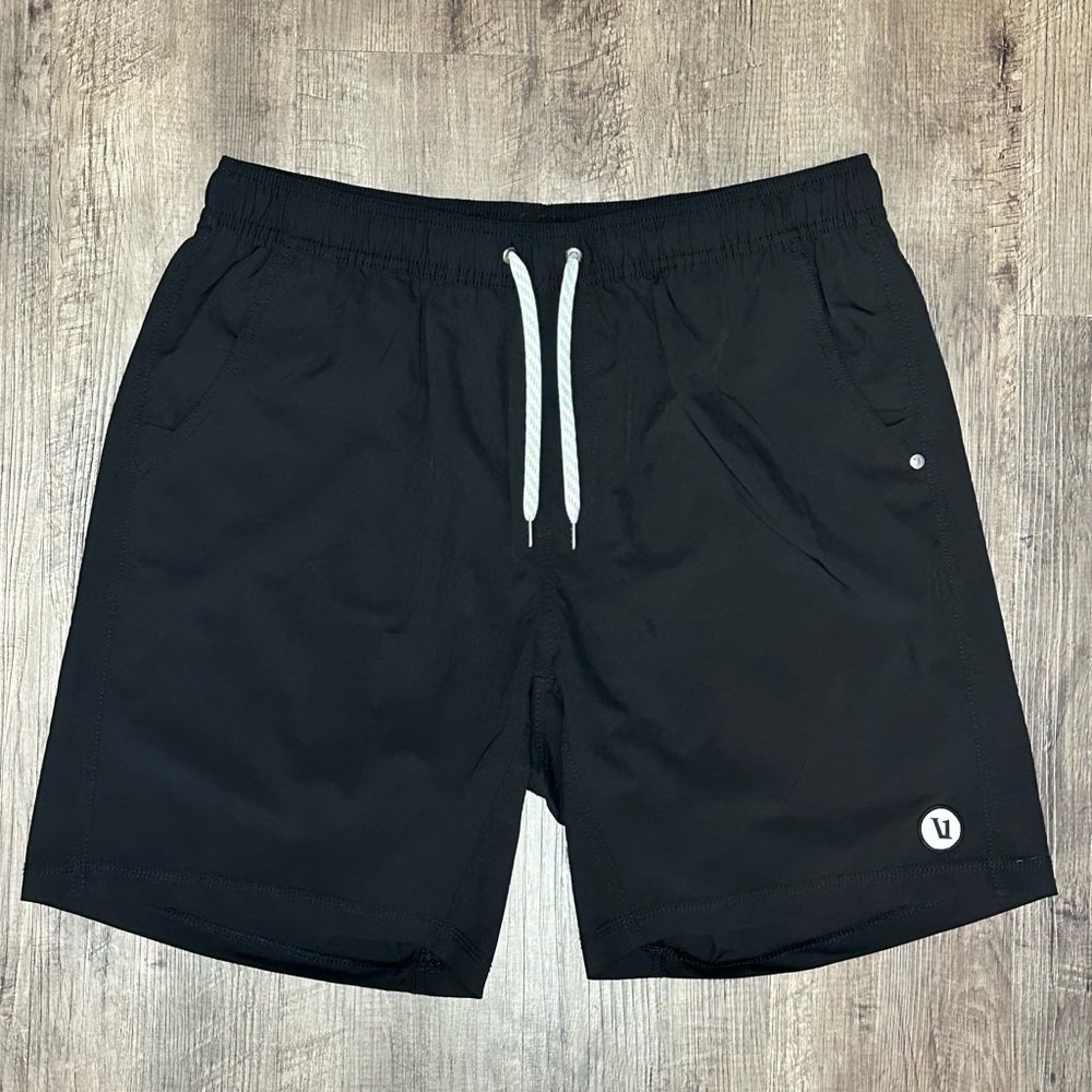 Vuori Kore 7" Lined Shorts Men's Size XL